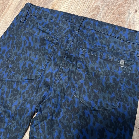 Joe's Jeans - Joe’s Jeans Wild Collection - The Skinny in Midnight/ Green Leopard Animal Print - 10