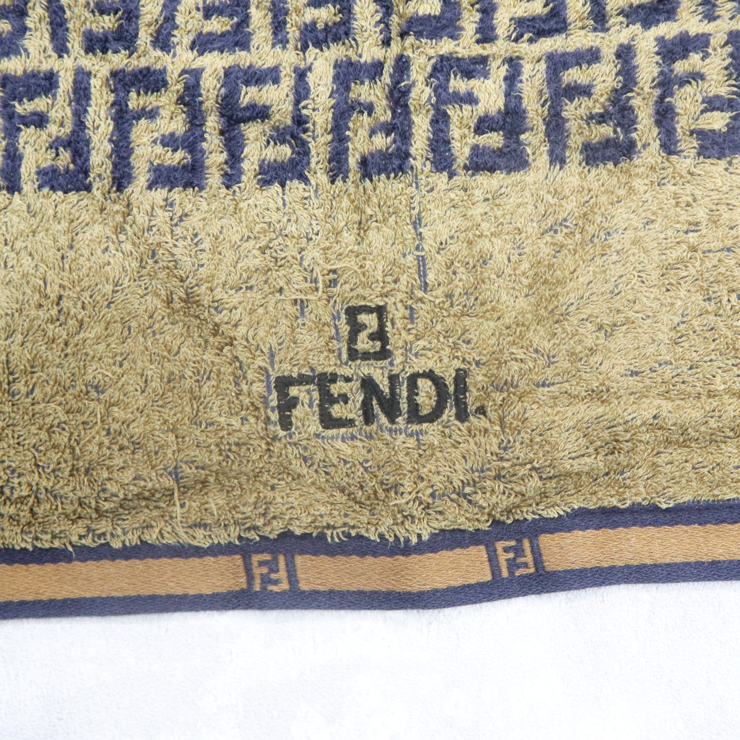 Vintage 90s FENDI Teleria Fendi Full Print Towel - 4