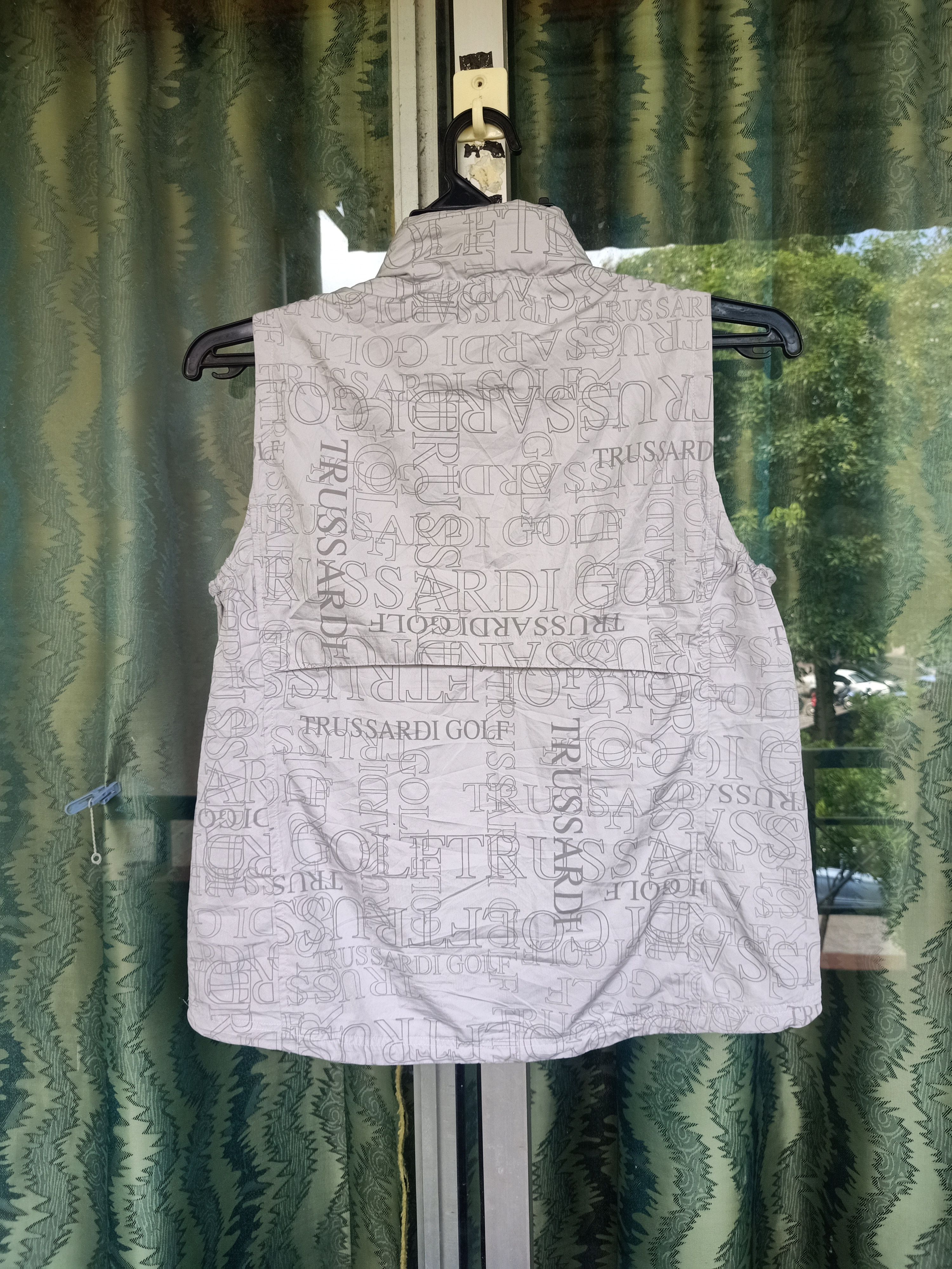 Trussardi Spell out Fullprint Vest - 3