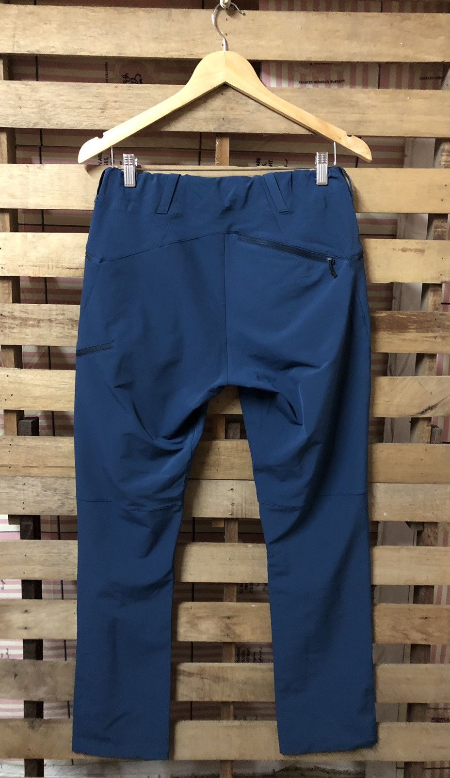 The North Face Plain Design Pant Stretch Like New Condition - 2