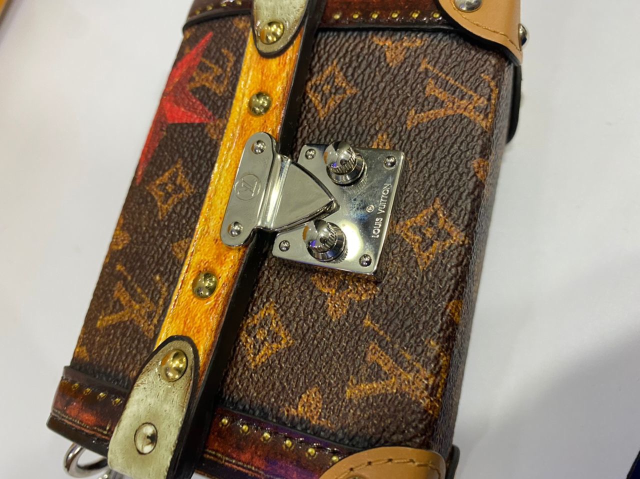 Authentic LOUIS VUITTON Essential Trunk - 4