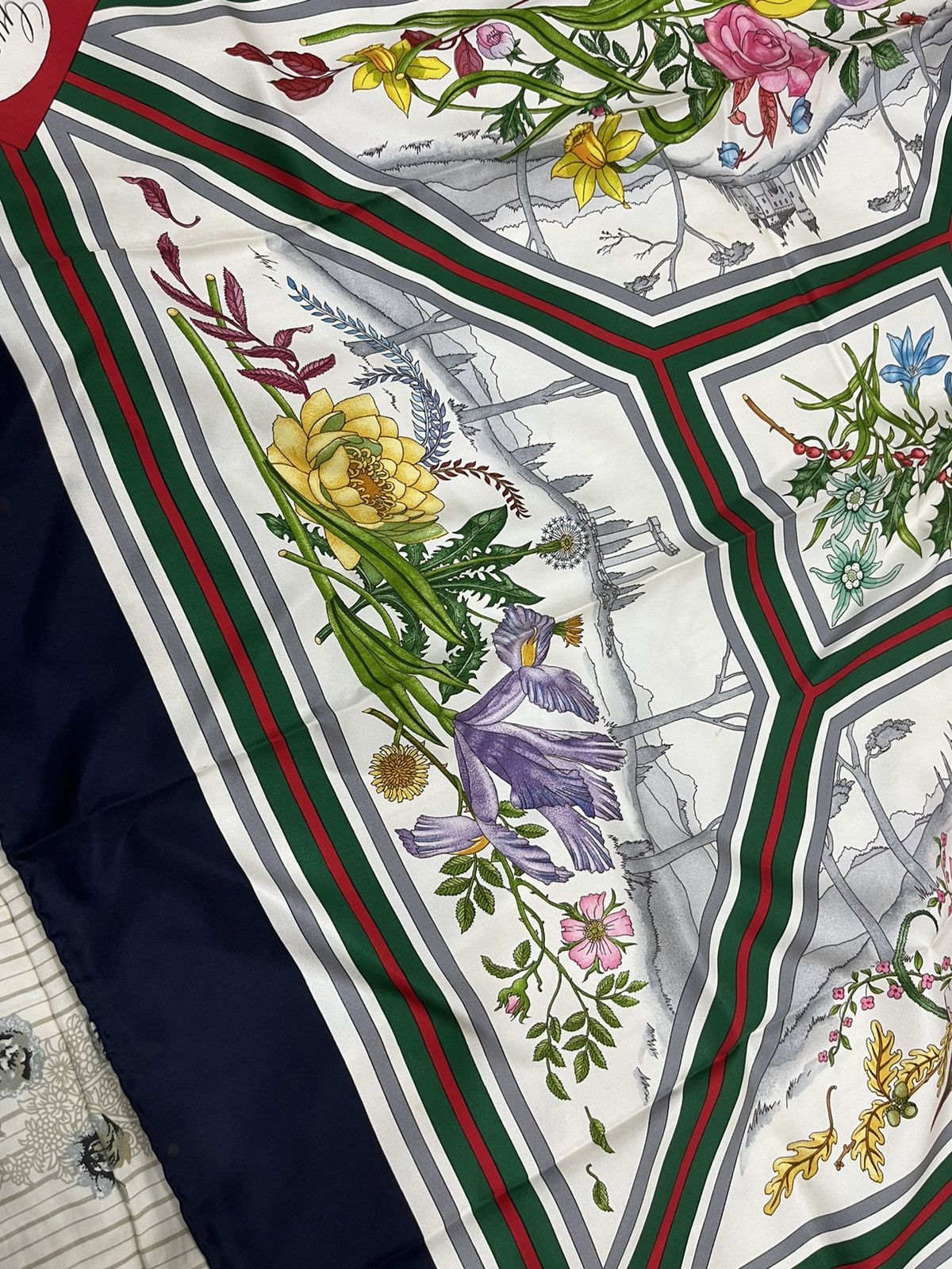 GUCCI SILK SCARF - 4