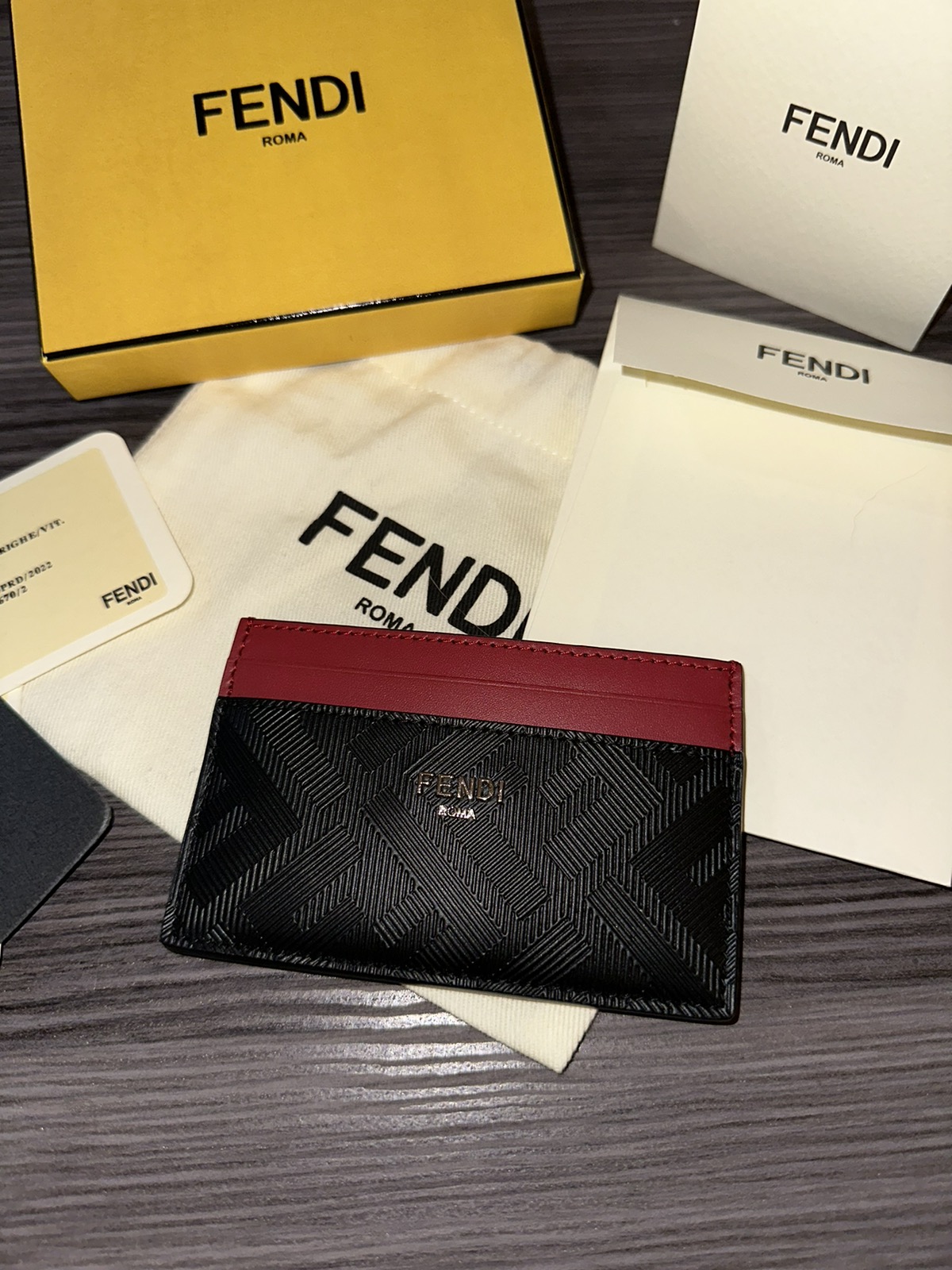 Fendi Shadow Colorblock Leather Card Case Holder - Black/Red
