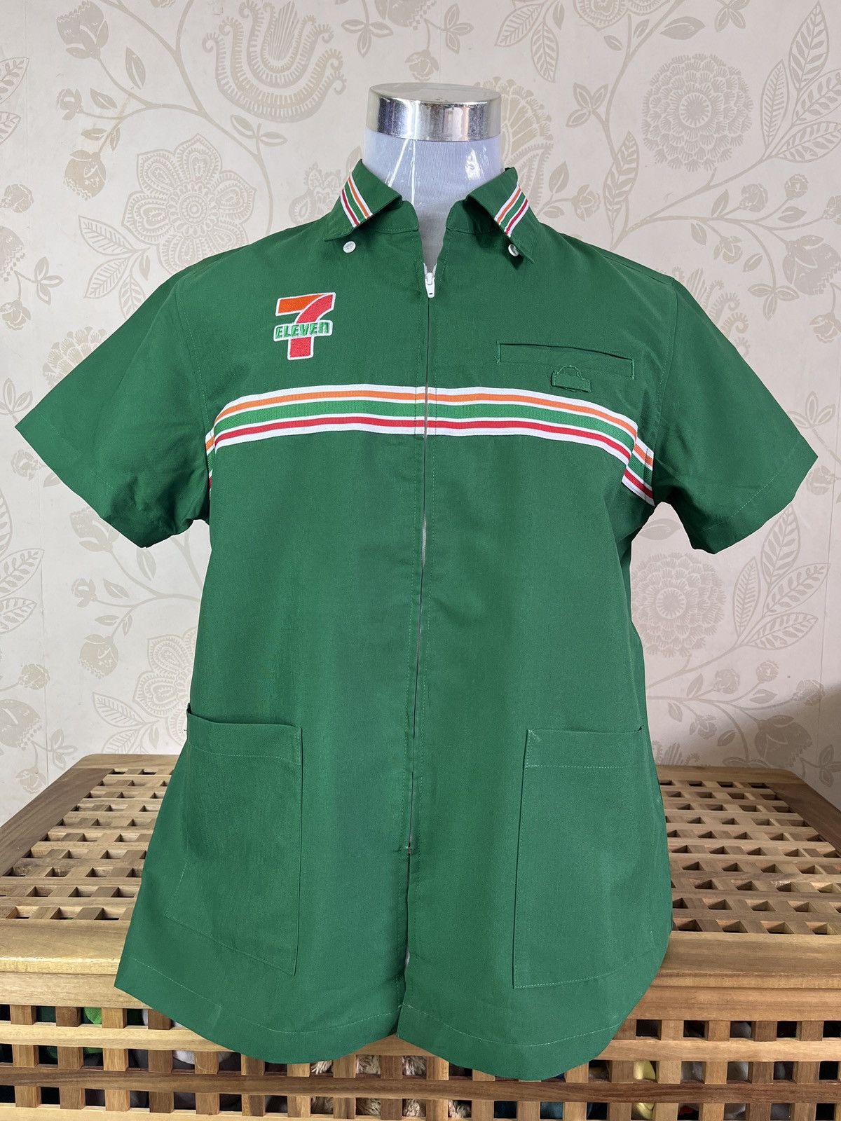 7-Eleven Uniform Japan Stores Vintage Full Zipped - 1