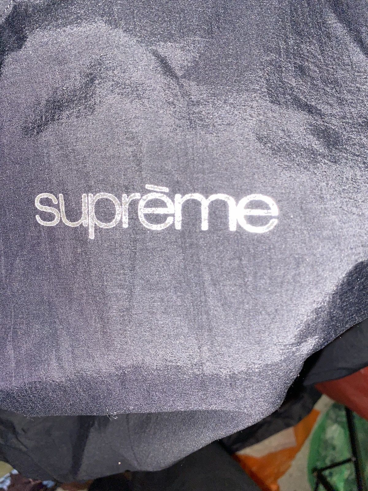 Vintage 90’s Supreme V Neck Collar Sweatshirt Logo Glow ITD - 10