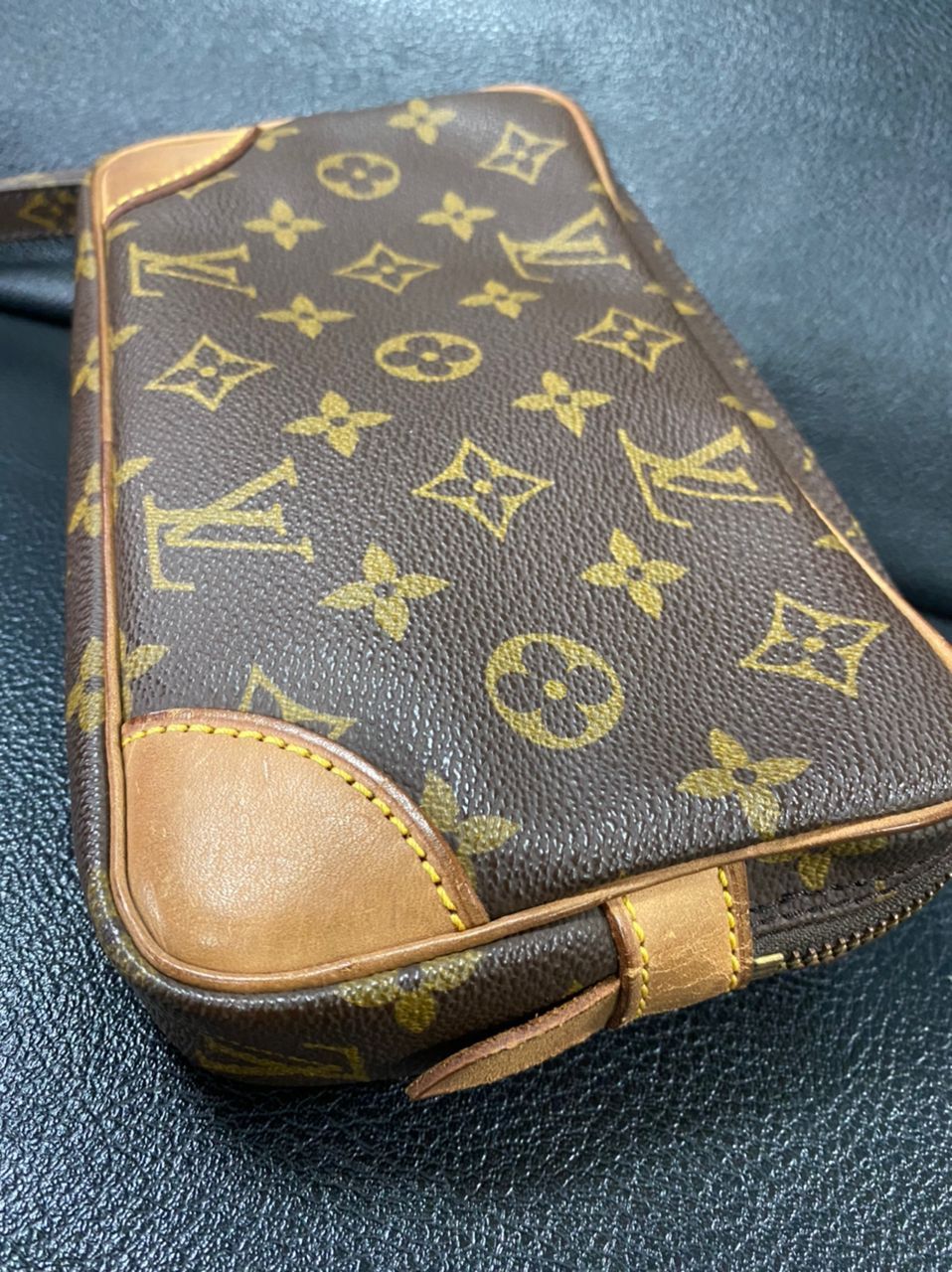 Authentic LOUIS VUITTON Mrlyn Dragon Clucth Bag - 6