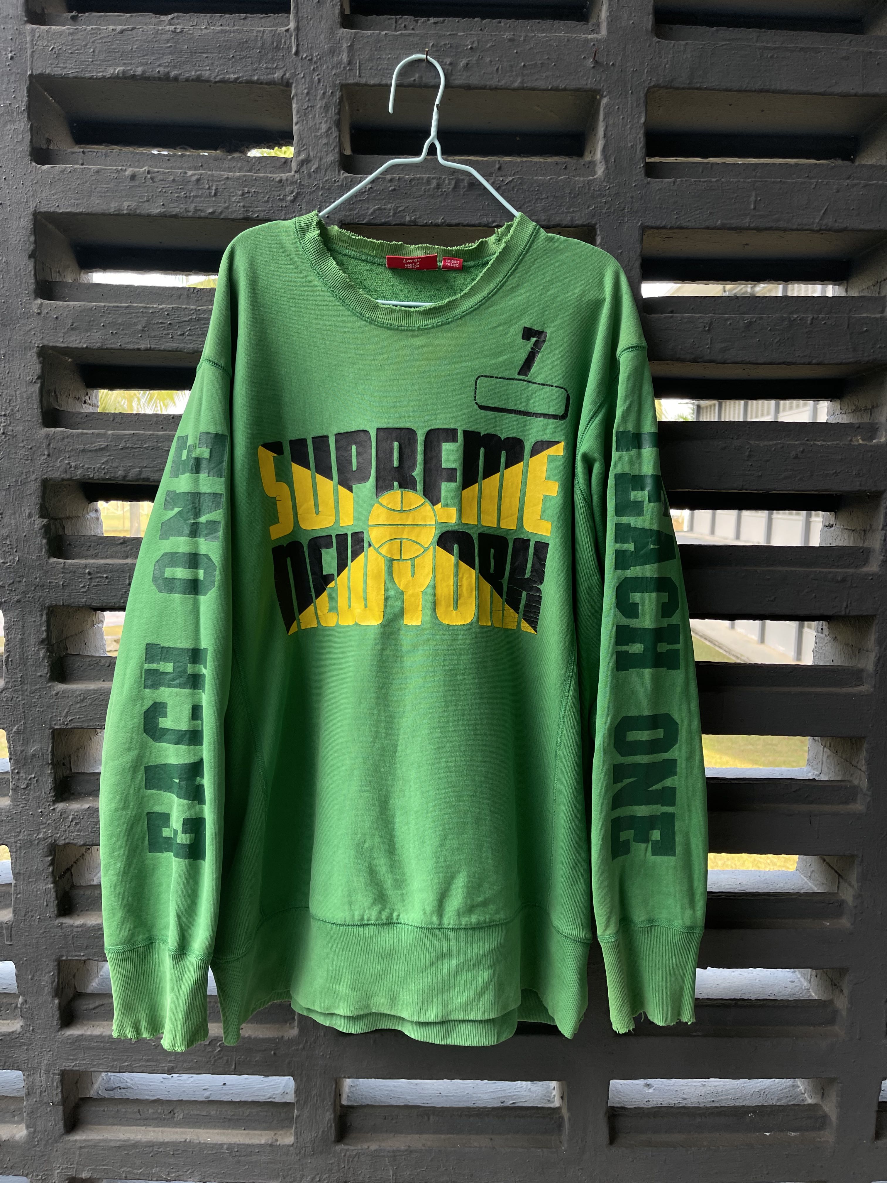 Vintage supreme sweatshirt hotsell