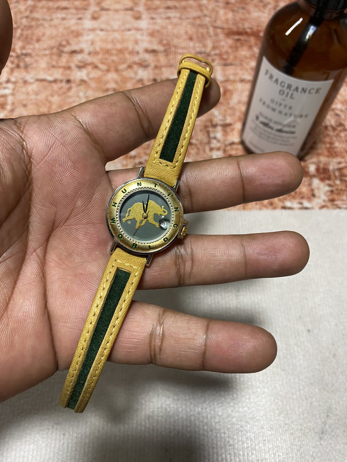 Vintage - HUNTING WORLD LADIES WATCH LEATHER WATCH - 1
