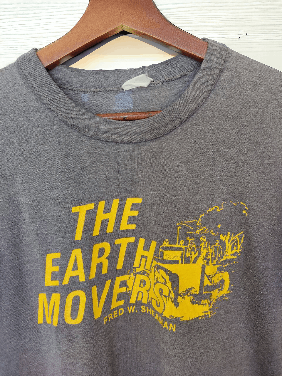 Vintage 80s The Earth Mover Fred W Shearan Tee - 4