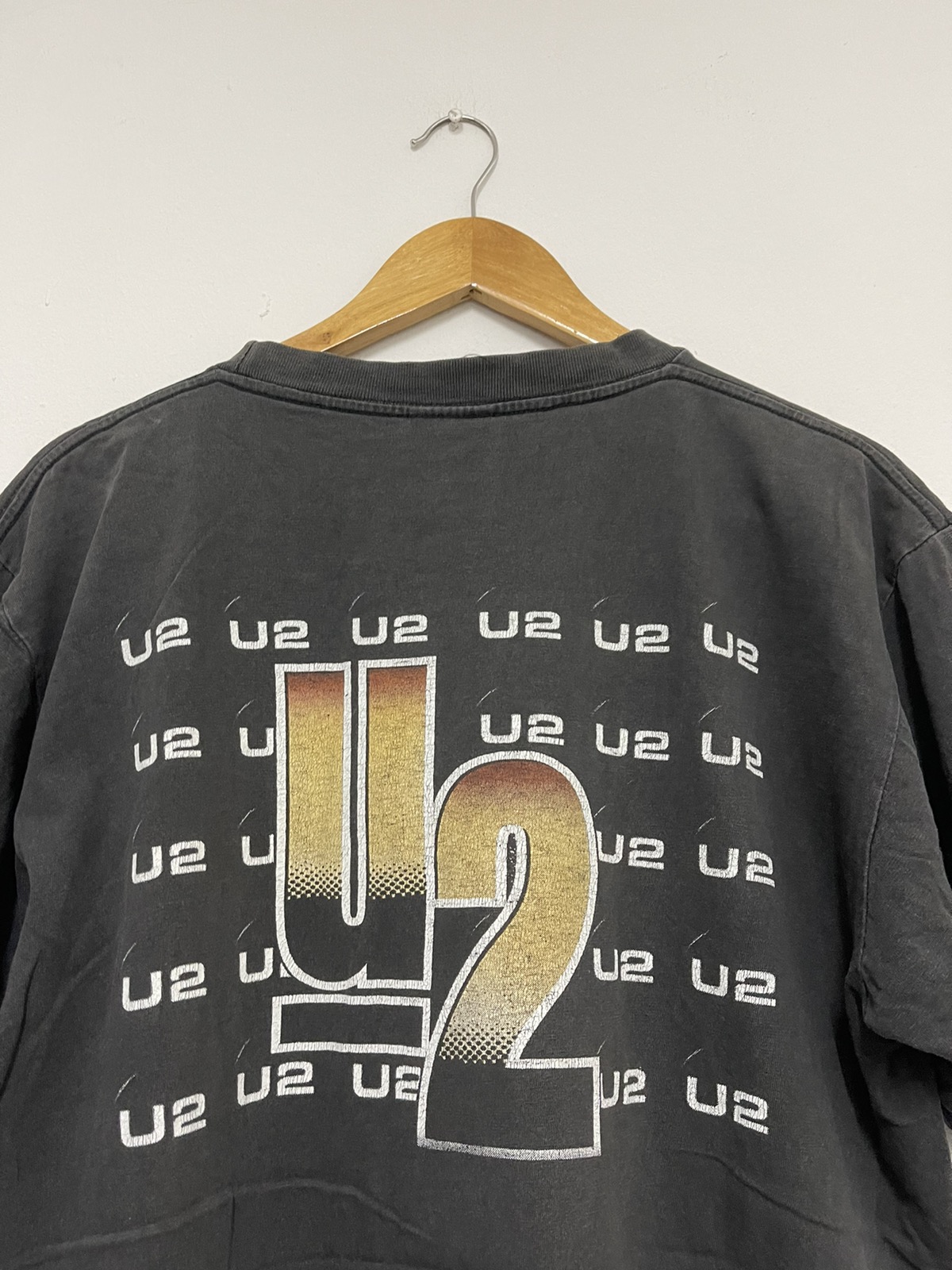Vintage - Vintage U2 Band “ Bono Anchung Baby DISTRESSED T-Shirt A1 - 5