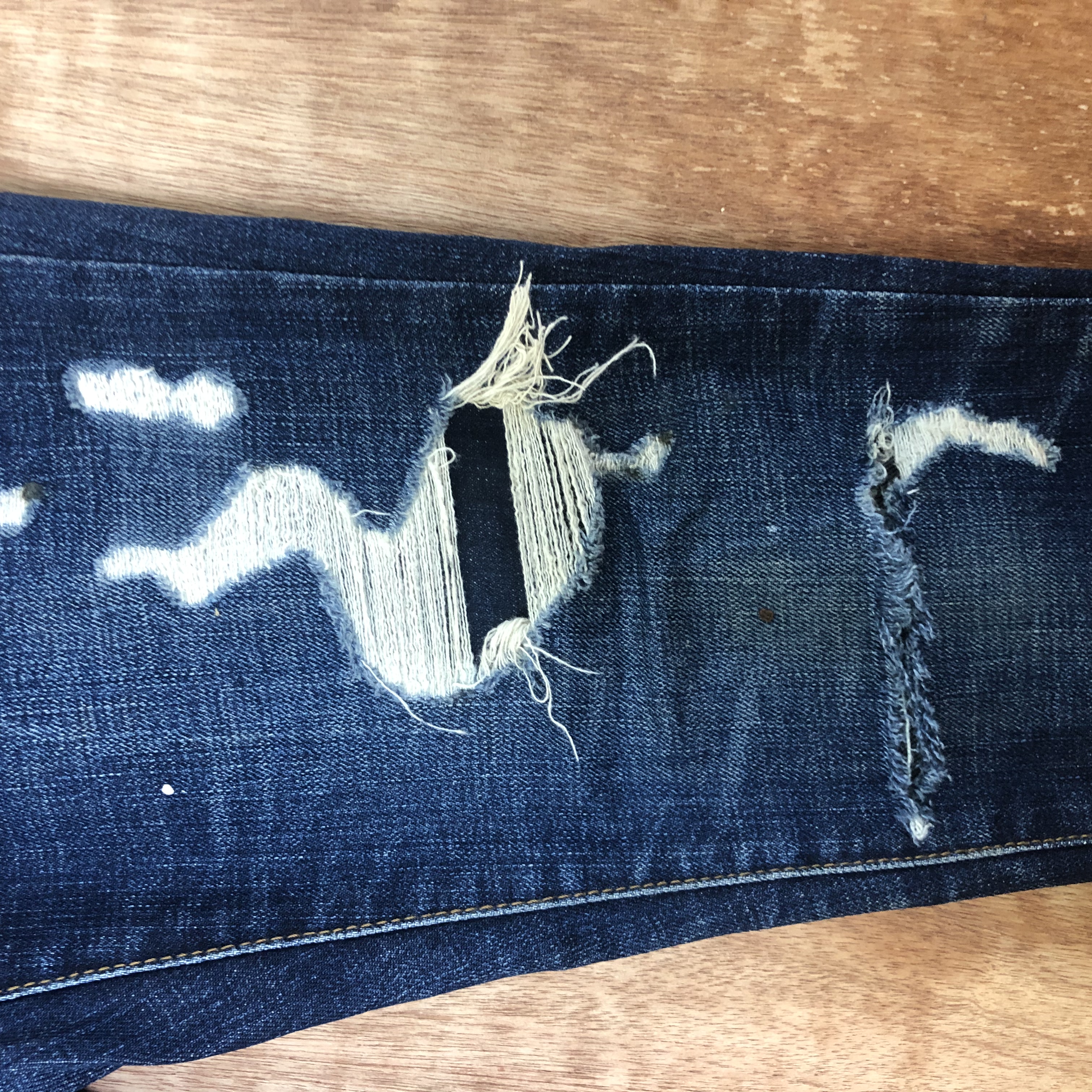 Guess - Guess Distressed Denim Pants - 6