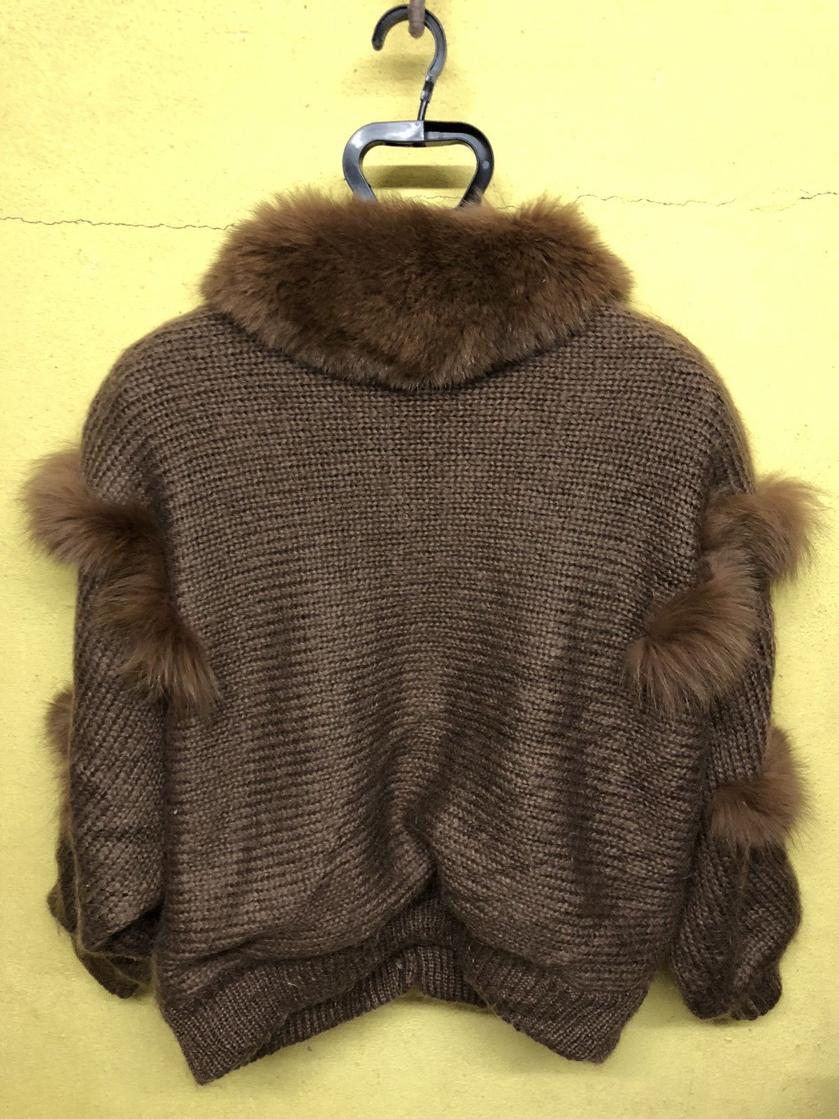 Mink Fur Coat - VINTAGE MARIO VALENTINO FUR JAPAN LINING BUTTON LESS KNIT - 5