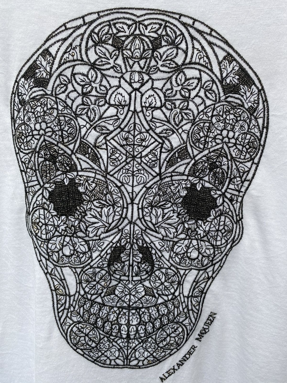 Alexander McQueen Skull Embroidered Tee White - 6
