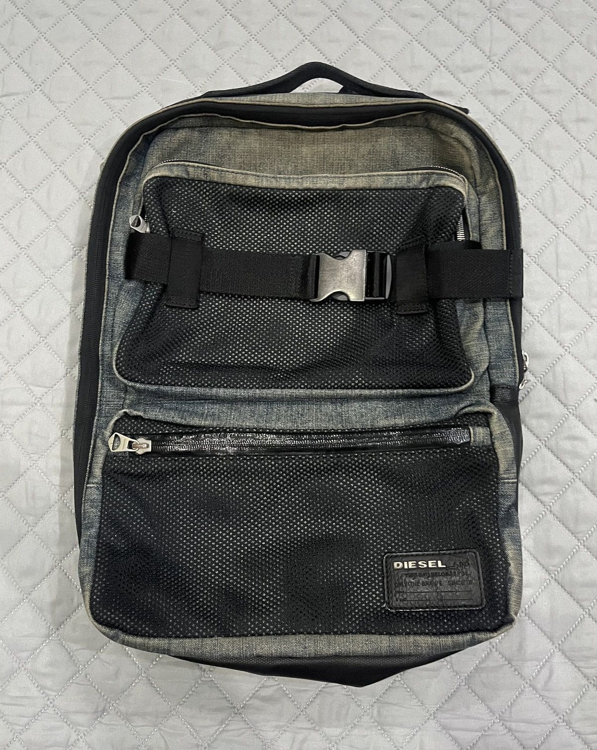 Diesel 2 ways bagpack / handcarry messenger bag - 7