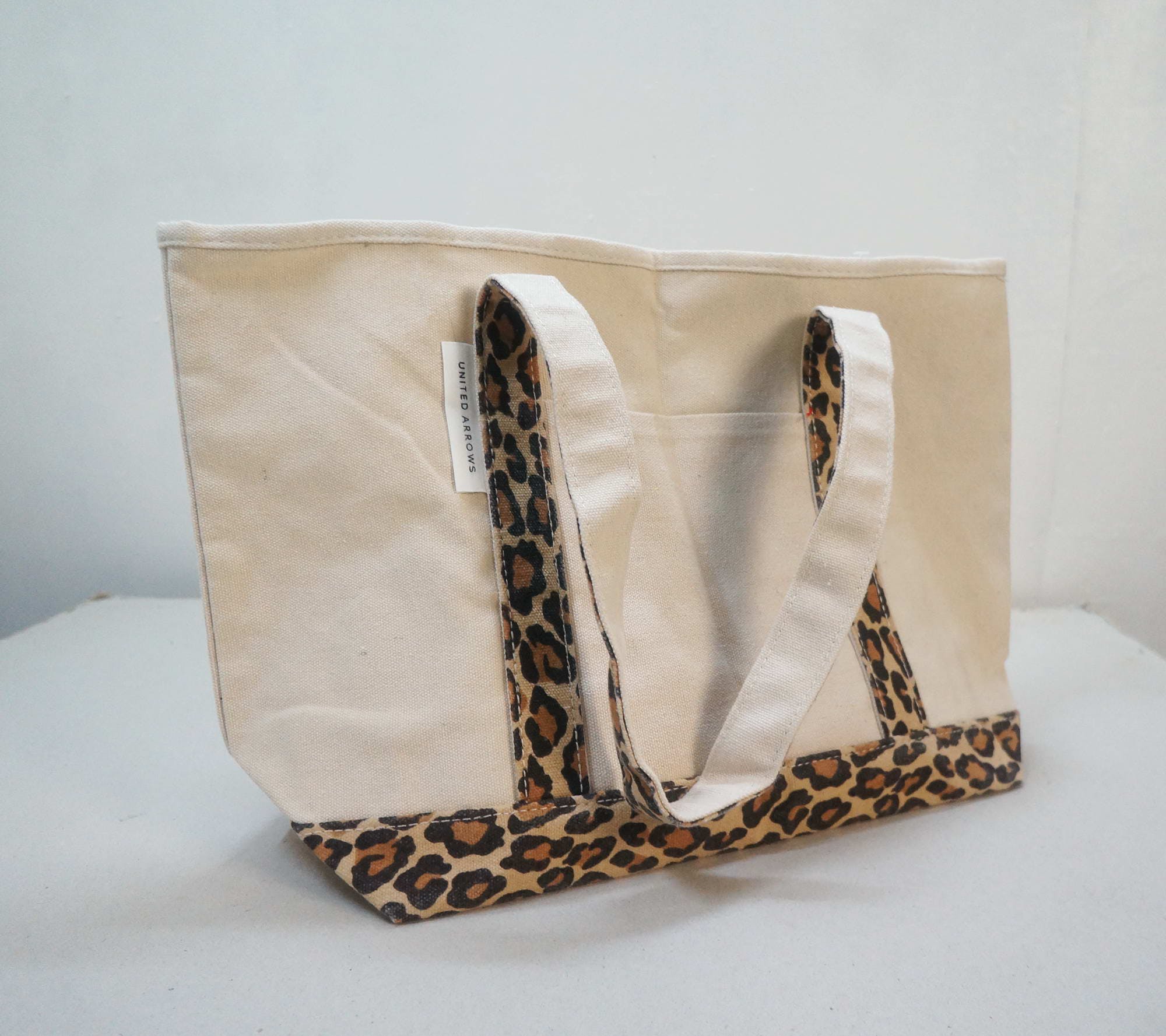 UNITED ARROWS Leopard Printed Tote Bag - 1