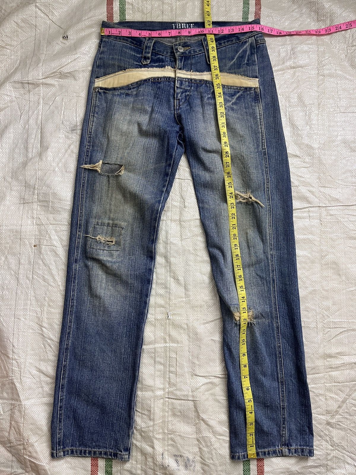 Ripped Three Stones Throw Denim Jeans Avant Garde Pockets - 4