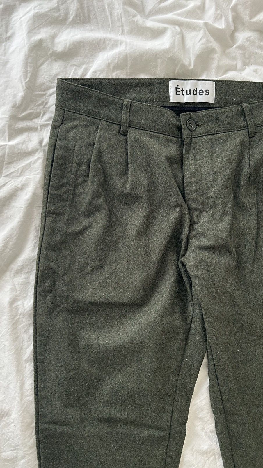 brand new . wool pleated and lined chino . 34 - 5