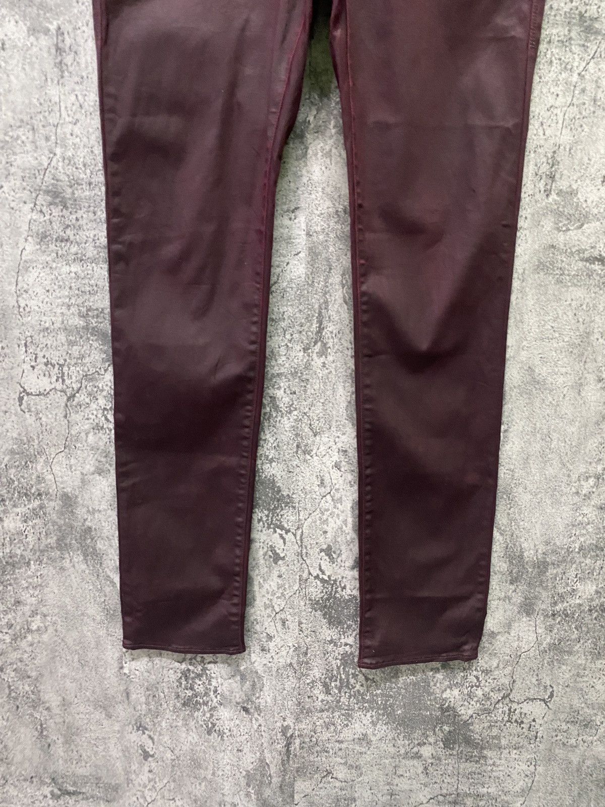 ROCK & REPUBLIC Maroon Waxed Pant - 8