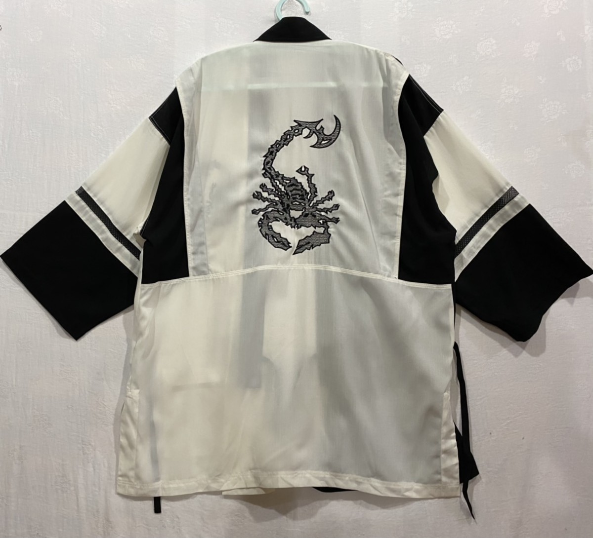 Japanese Brand - Modern Kimono Cardigan Embroidery Scorpion Logo - 8