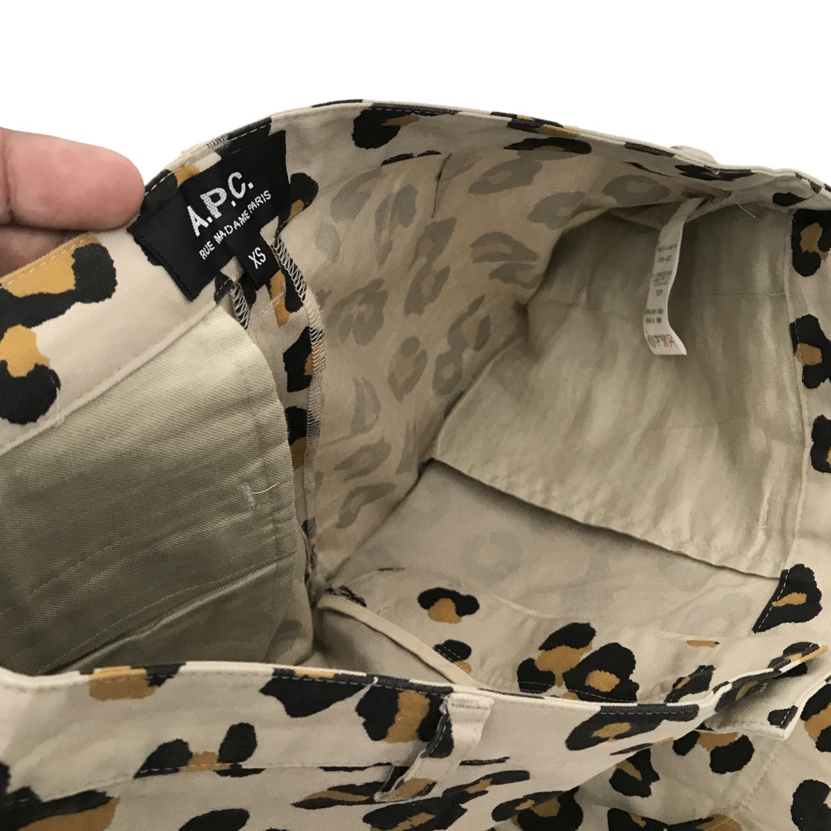 Authentic A.P.C Paris WMN Leopard Print Casual Shorts - 7