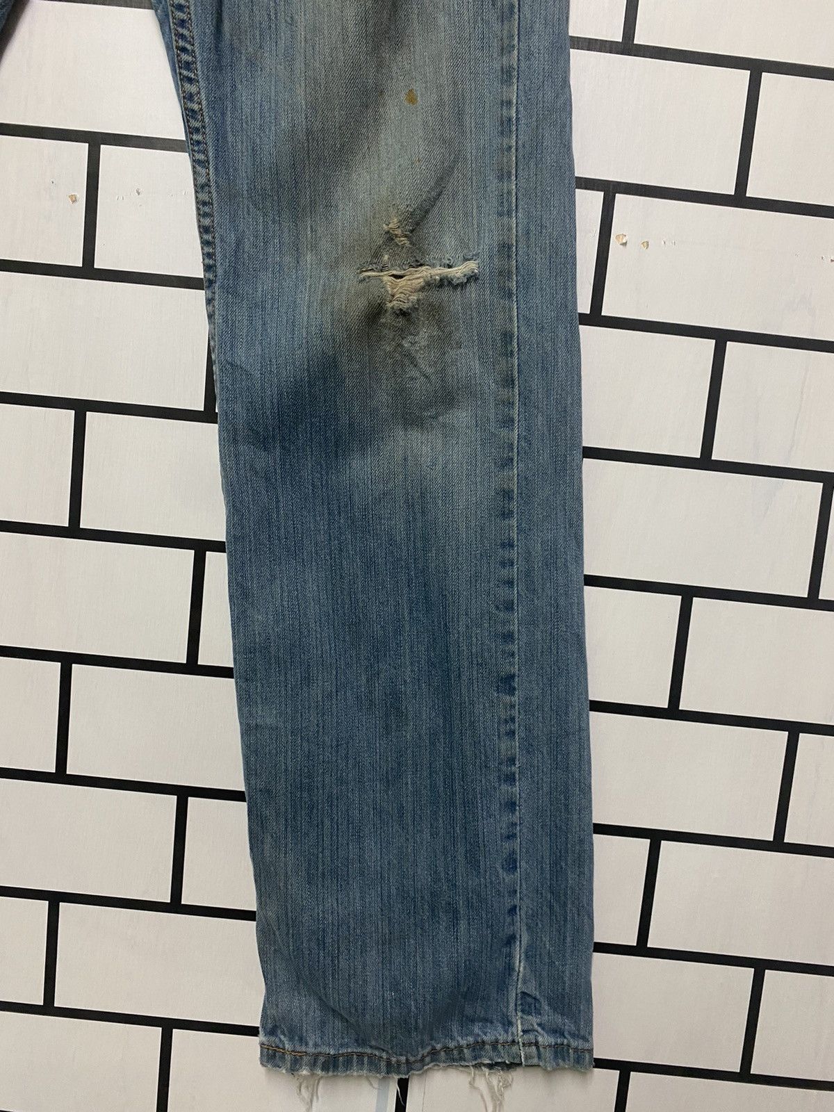 Vintage - Dirty Blue LEVIS Distressed Denim Jeans -L18 - 6