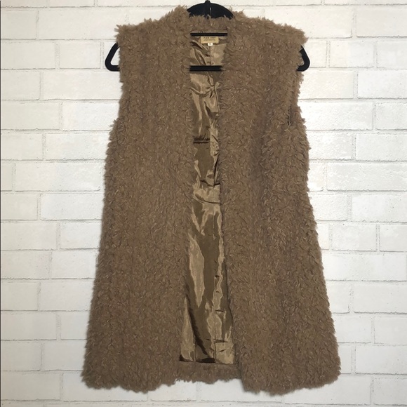 Piko 1988 - Tan Soft Shaggy Faux Fur Vest - 1