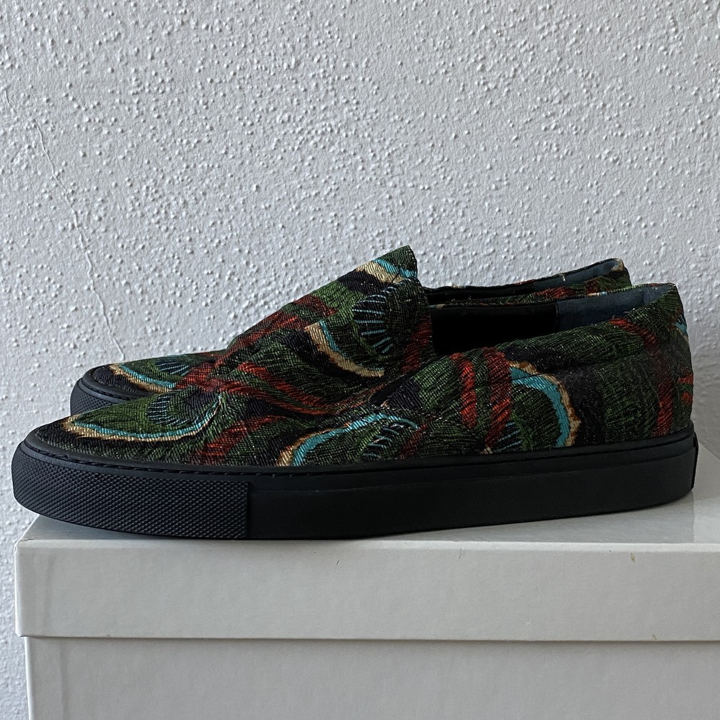 Embroidered Slip On 41 - 1