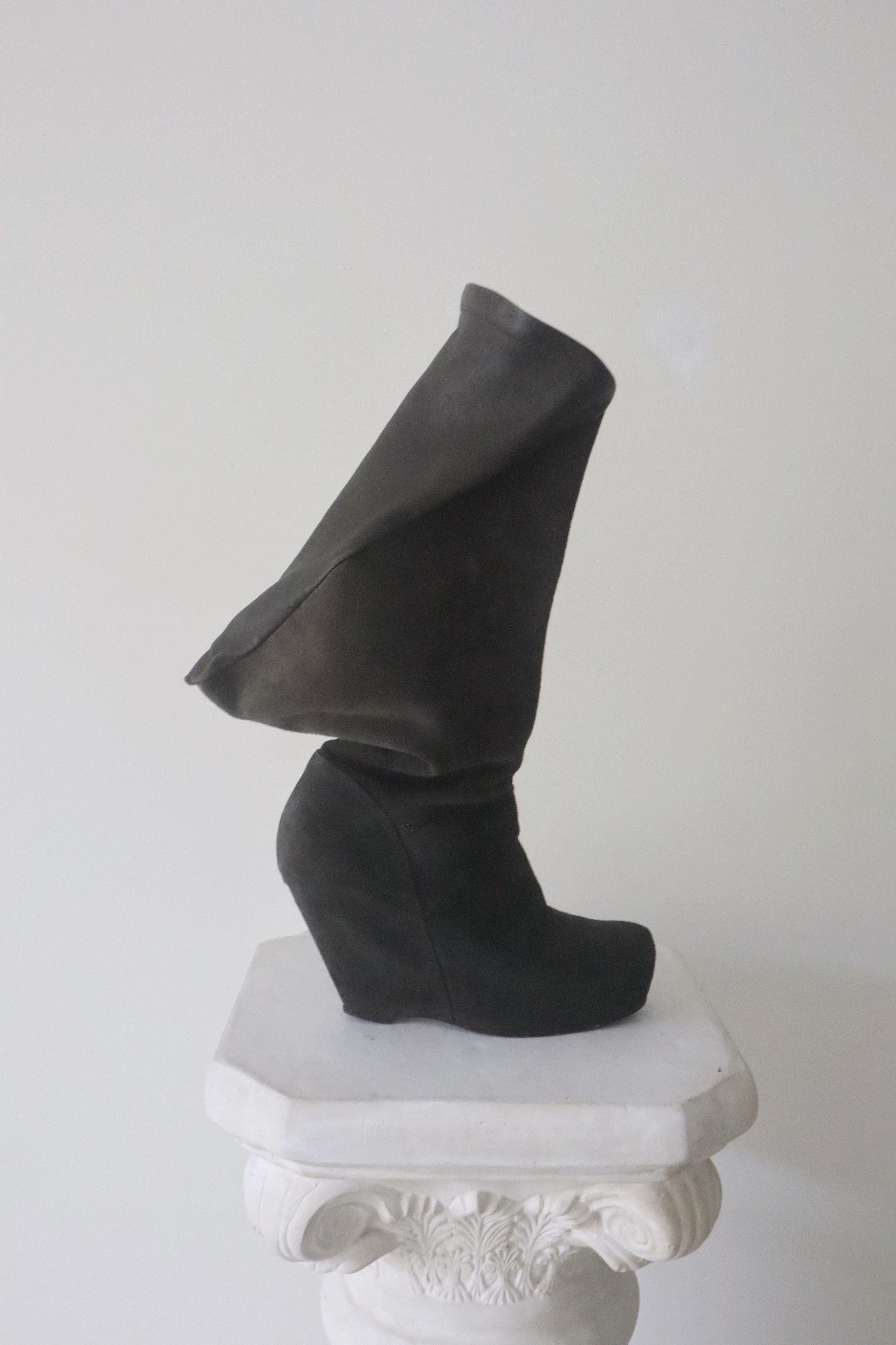 RICK OWENS CRUST SUEDE BOOTS - 2