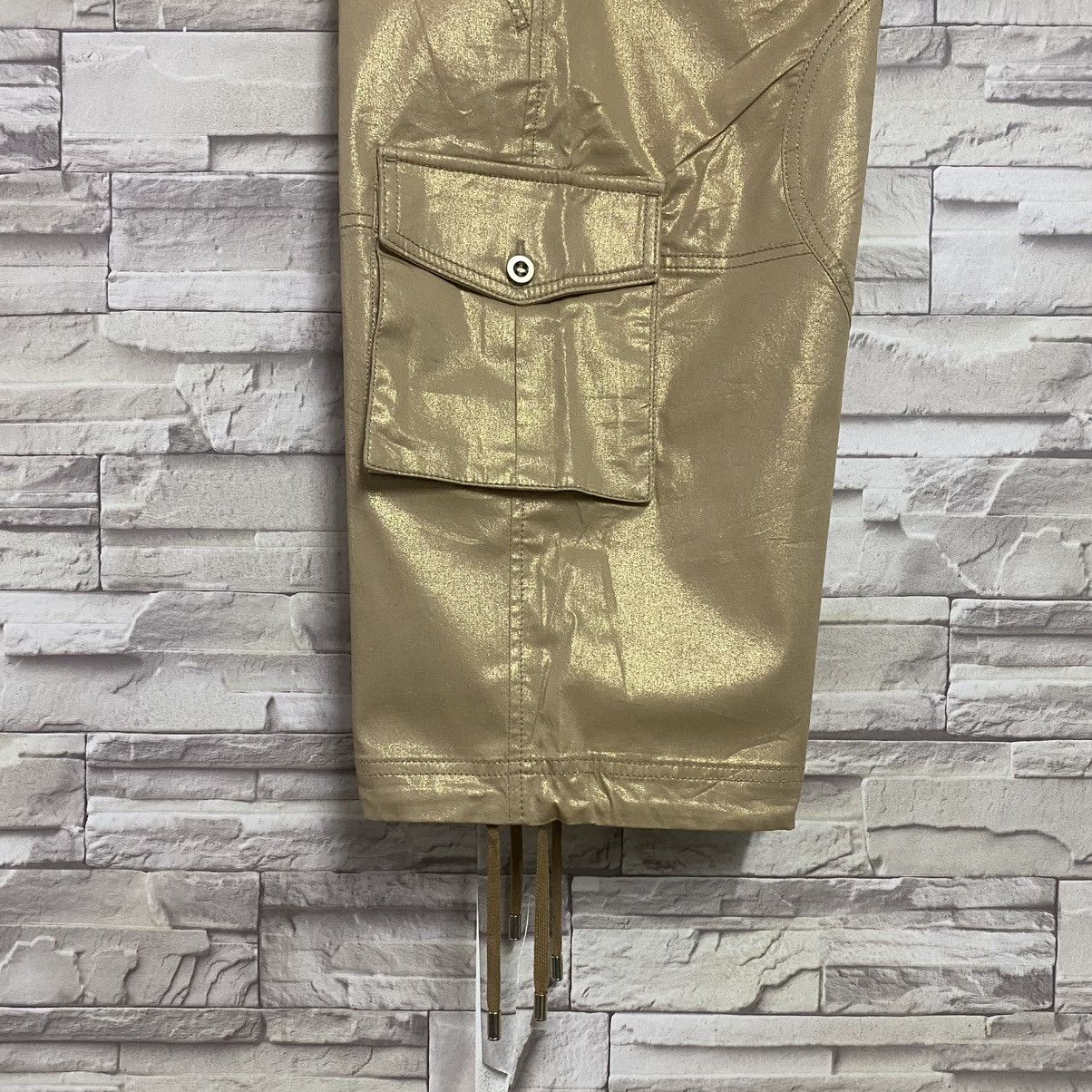 Dolce & Gabbana Cargo Pants Shorts Gold - 16