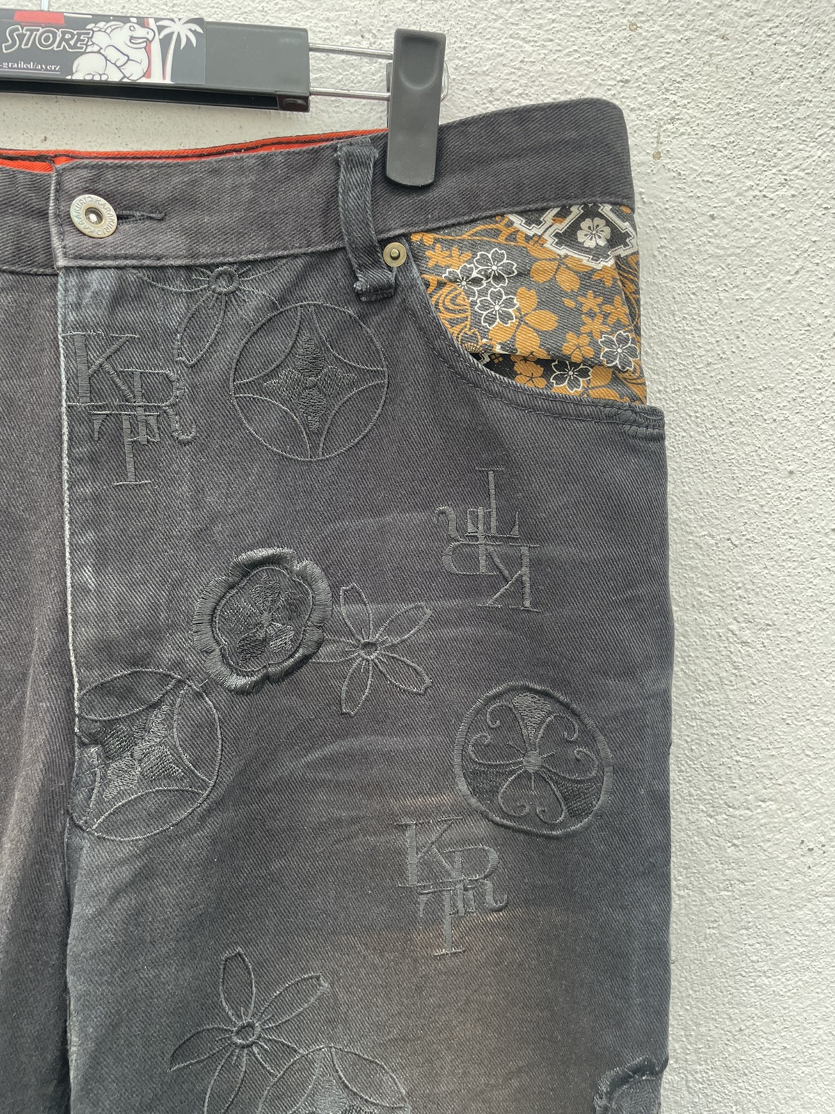 Japanese Brand - Karakuri Tamashi Embroidered Jeans - 2