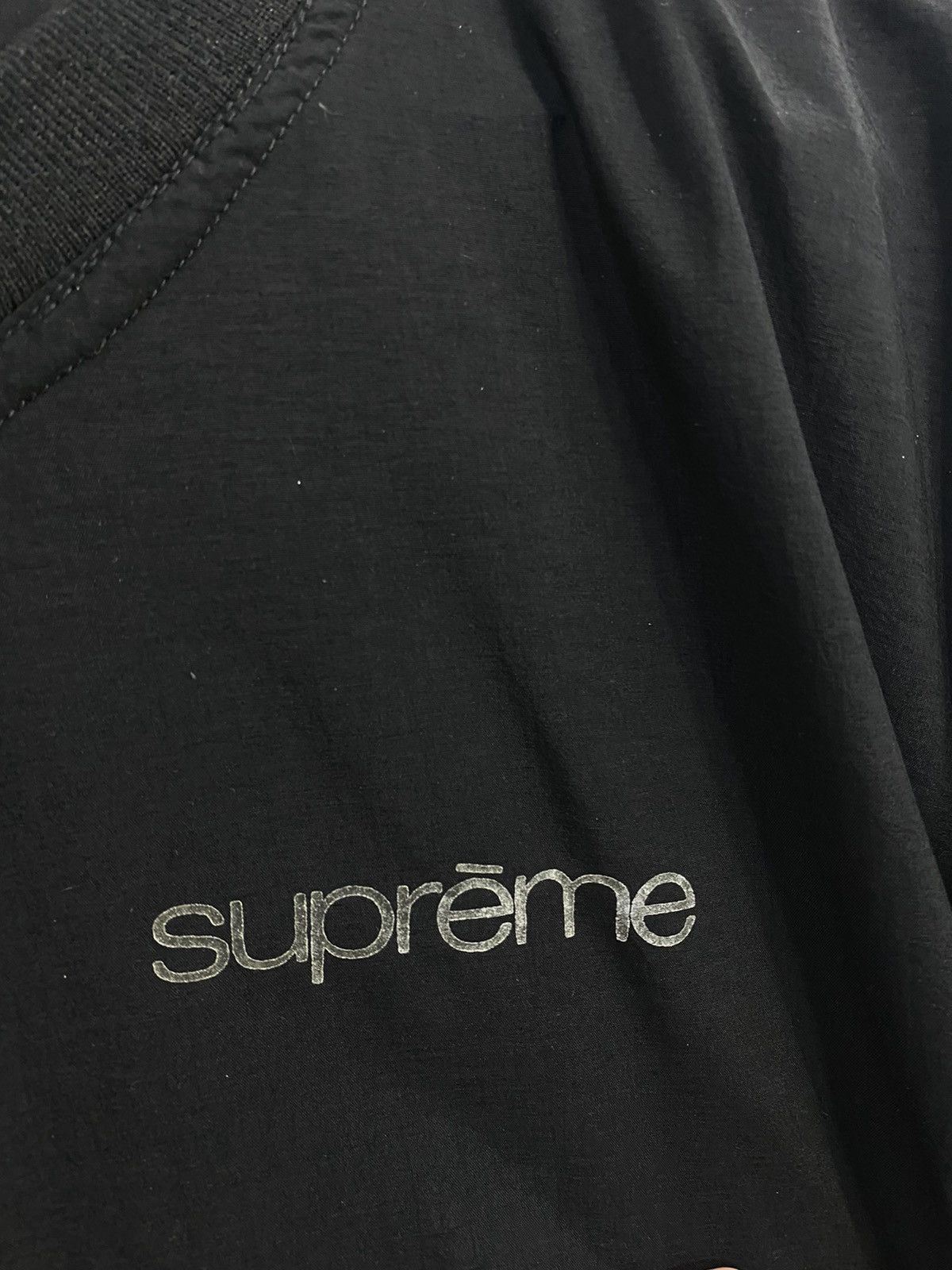 Vintage 90’s Supreme V Neck Collar Sweatshirt Logo Glow ITD - 3