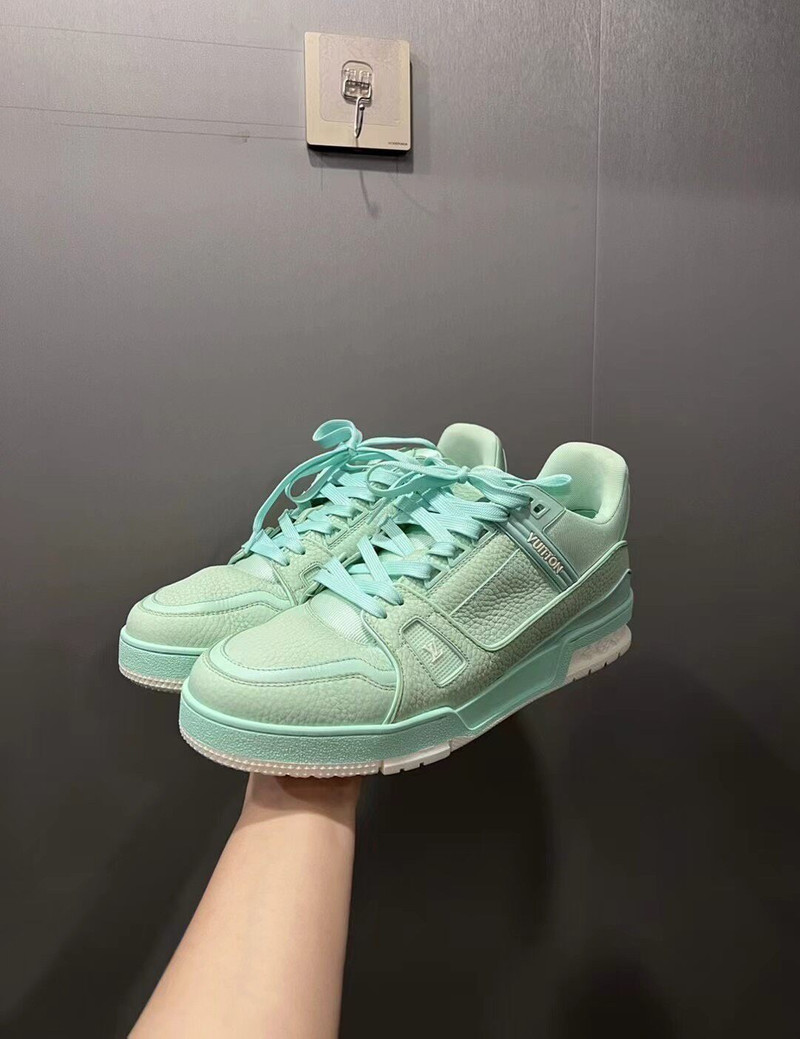 Louis Vuitton's latest all-leather mint green casual shoes - 1