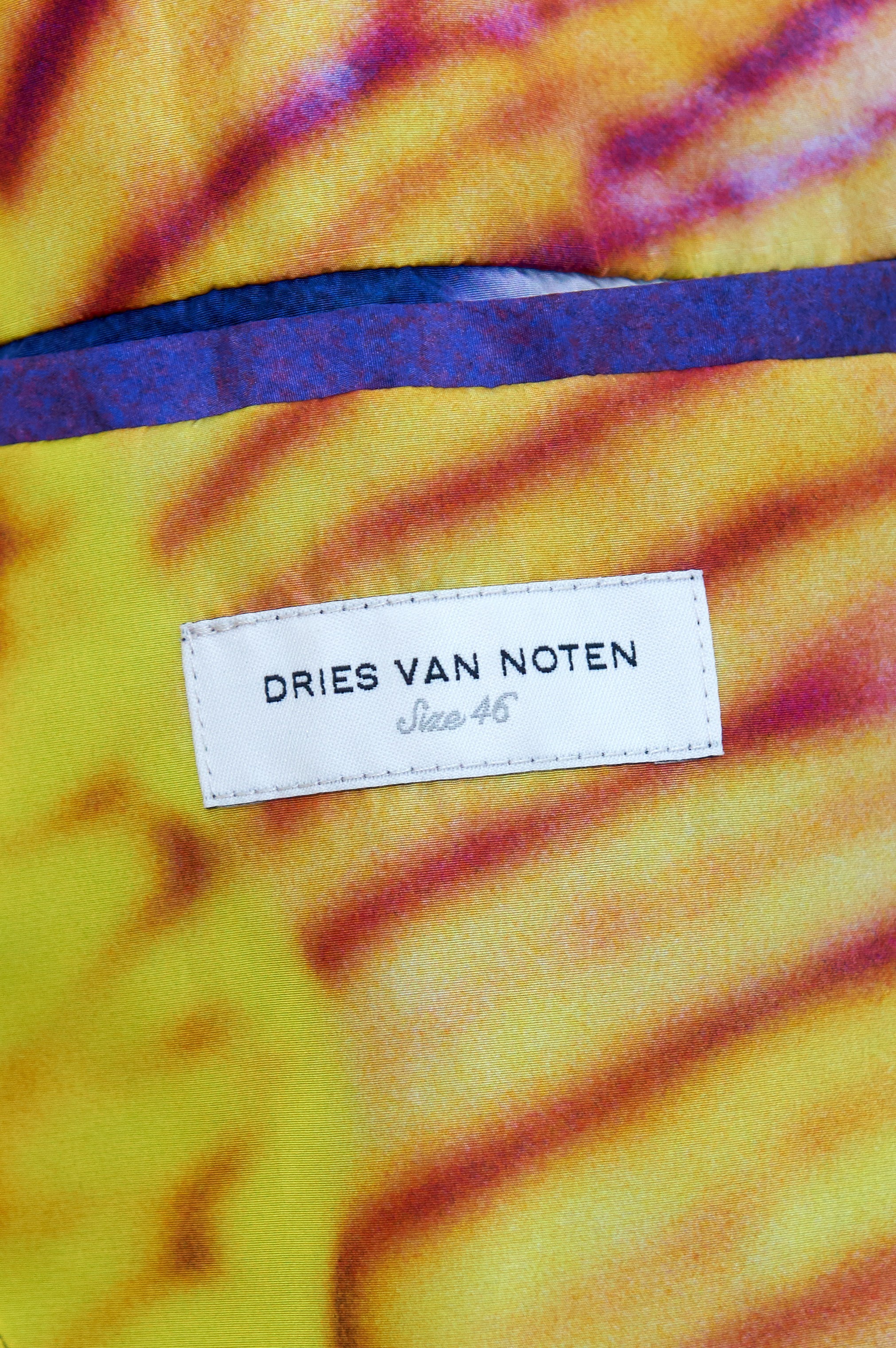 SS20 graphic printed raincoat - 3