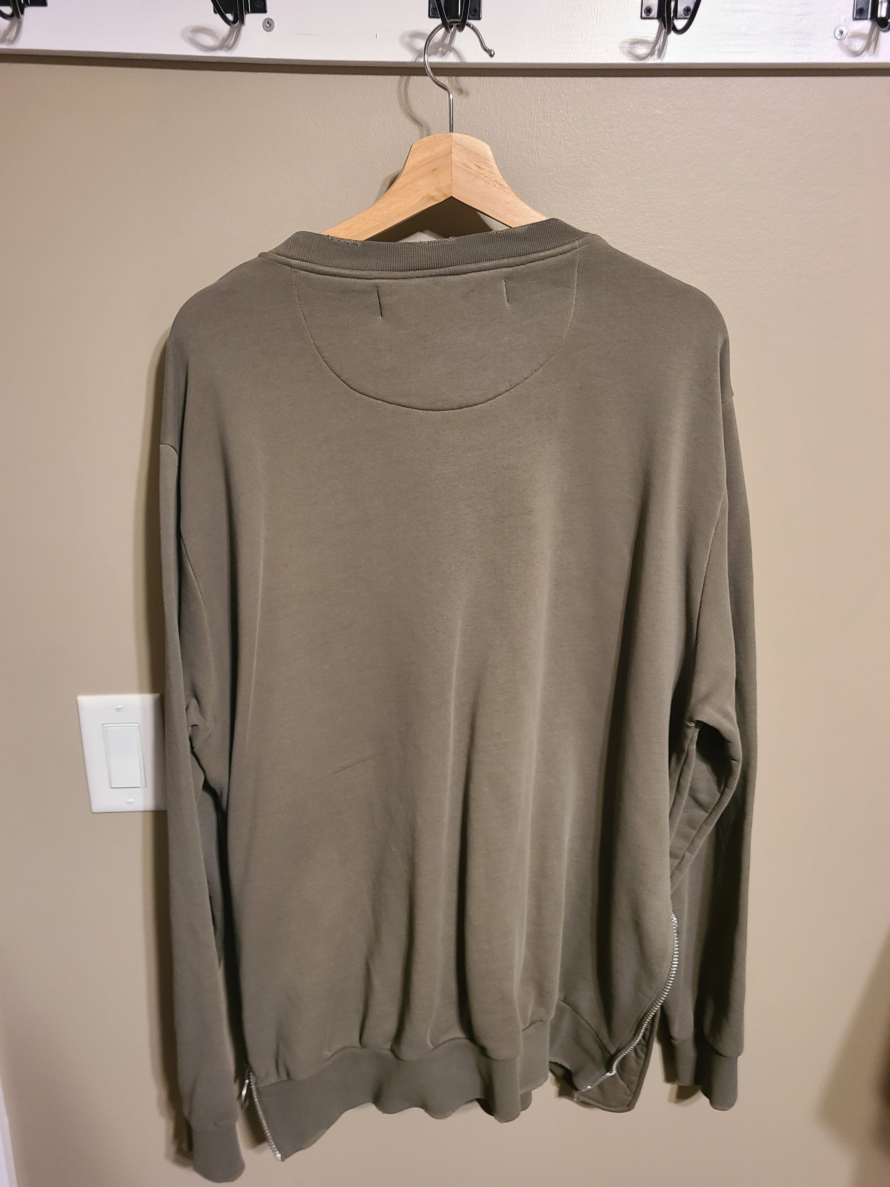 Side zip pullover sweater - 6