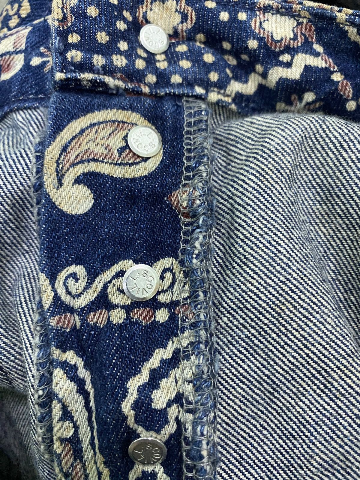 VINTAGE PAISLEY FULLPRINTED BELL BOTTOM SCOVILL BUTTON DENIM - 10