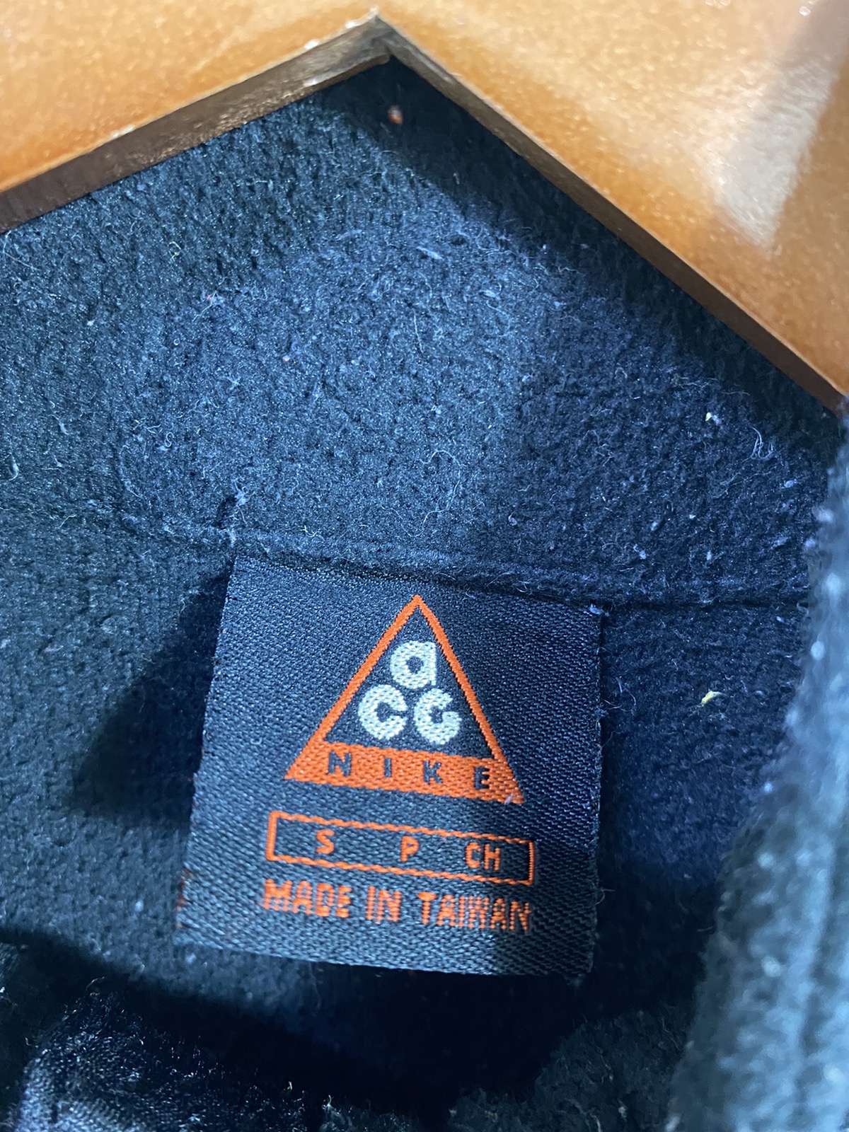 Nike ACG Fleece Vest Small Logo Design - 3