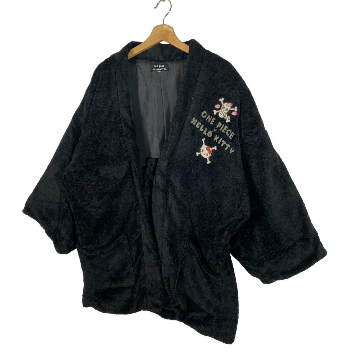 Vintage One Piece X Hello Kitty Fleece Kimono - 3