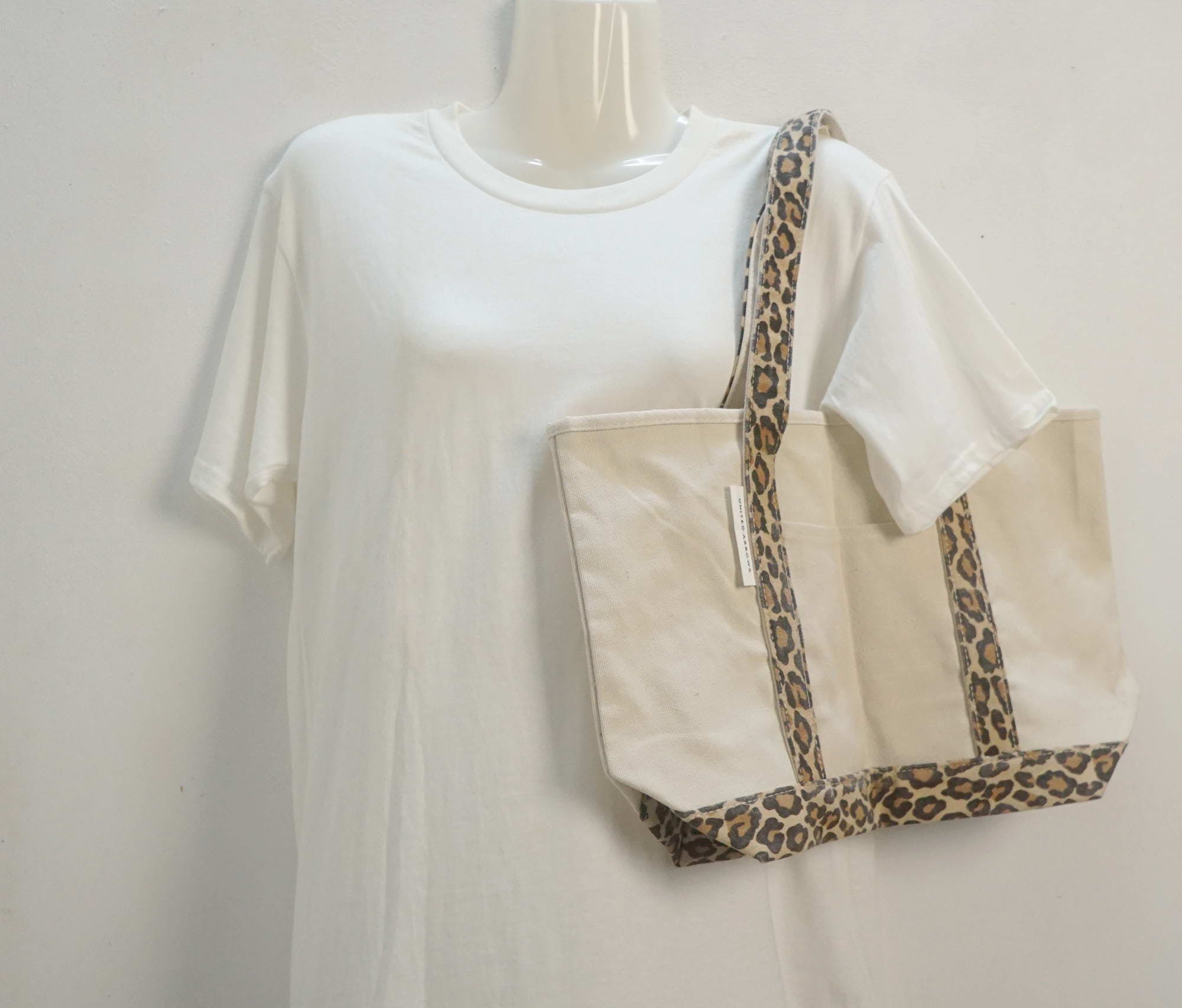 UNITED ARROWS Leopard Printed Tote Bag - 13