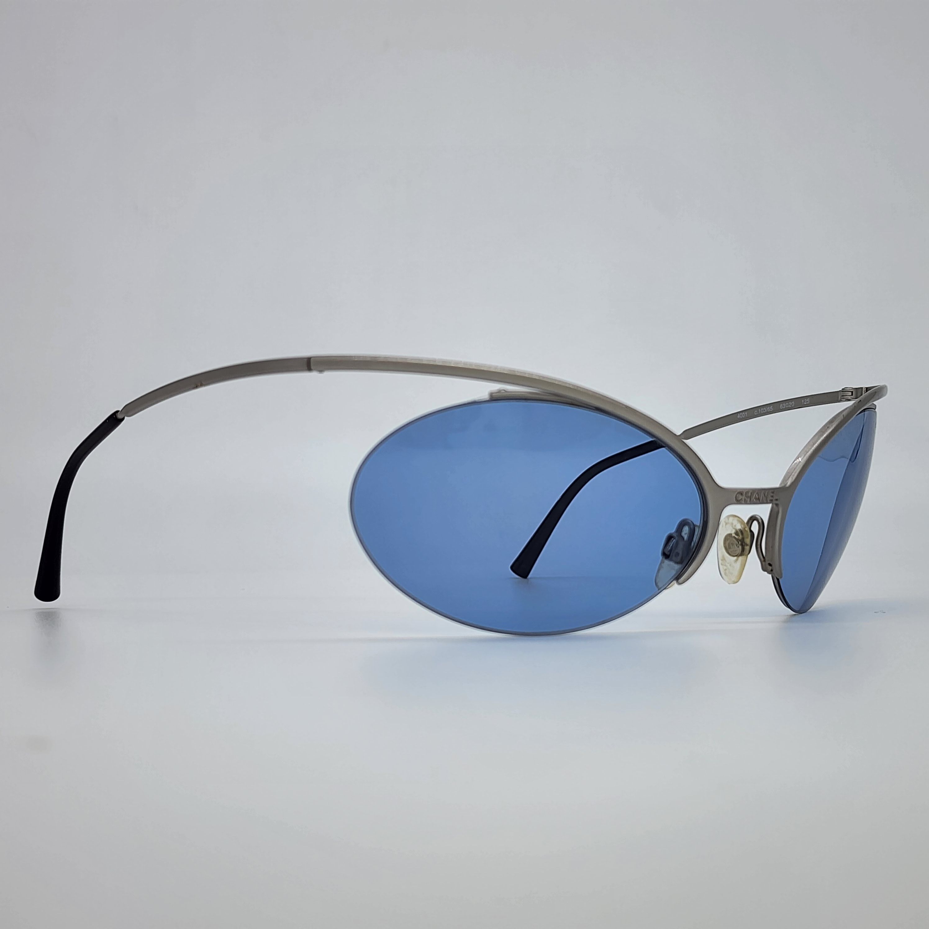Chanel - SS2000 Futuristic Rimless Sunglasses Y2K - 5