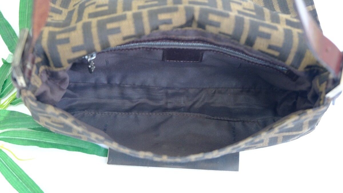 Authentic vintage Fendi baguette handbag. - 12