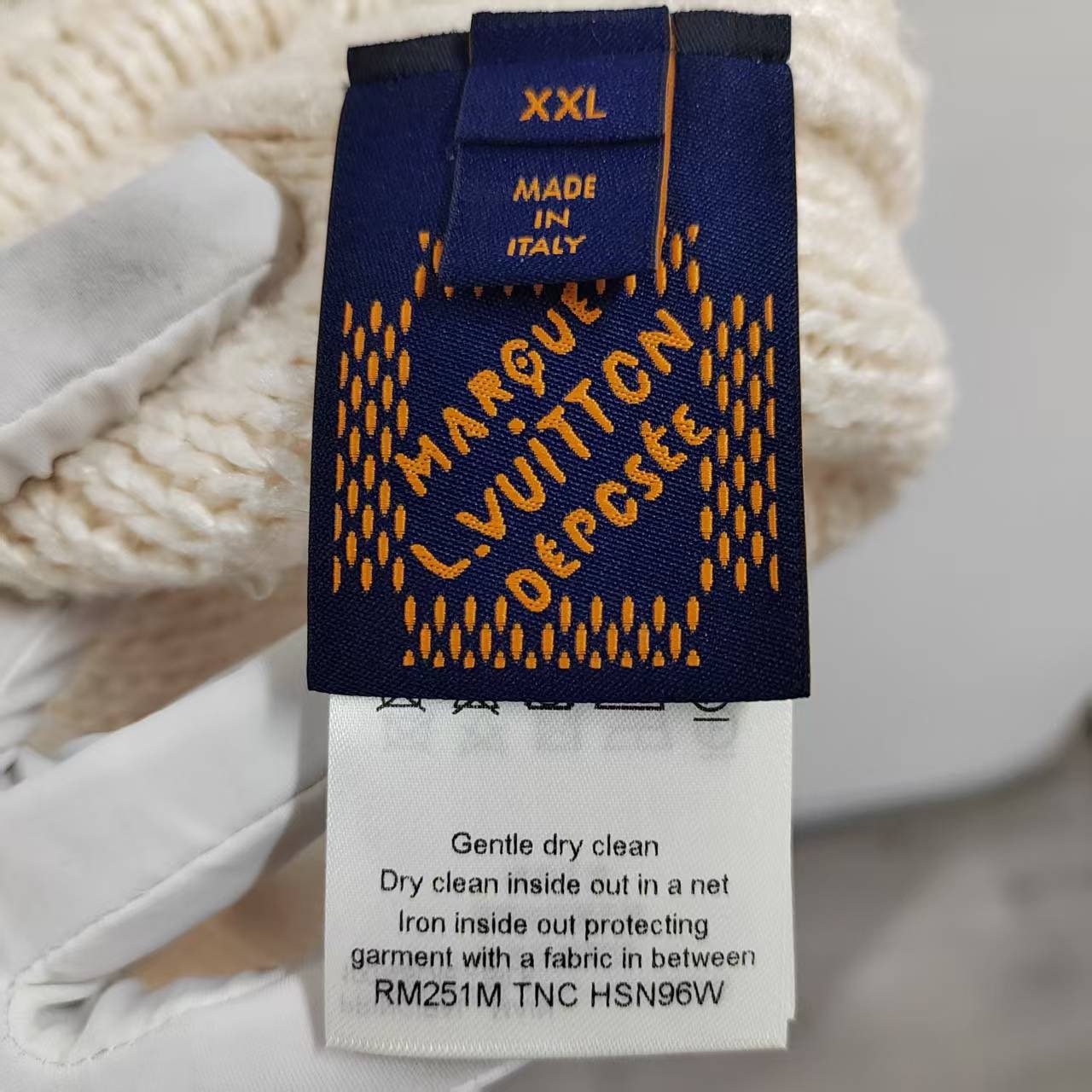 Louis Vuitton sweater - 6