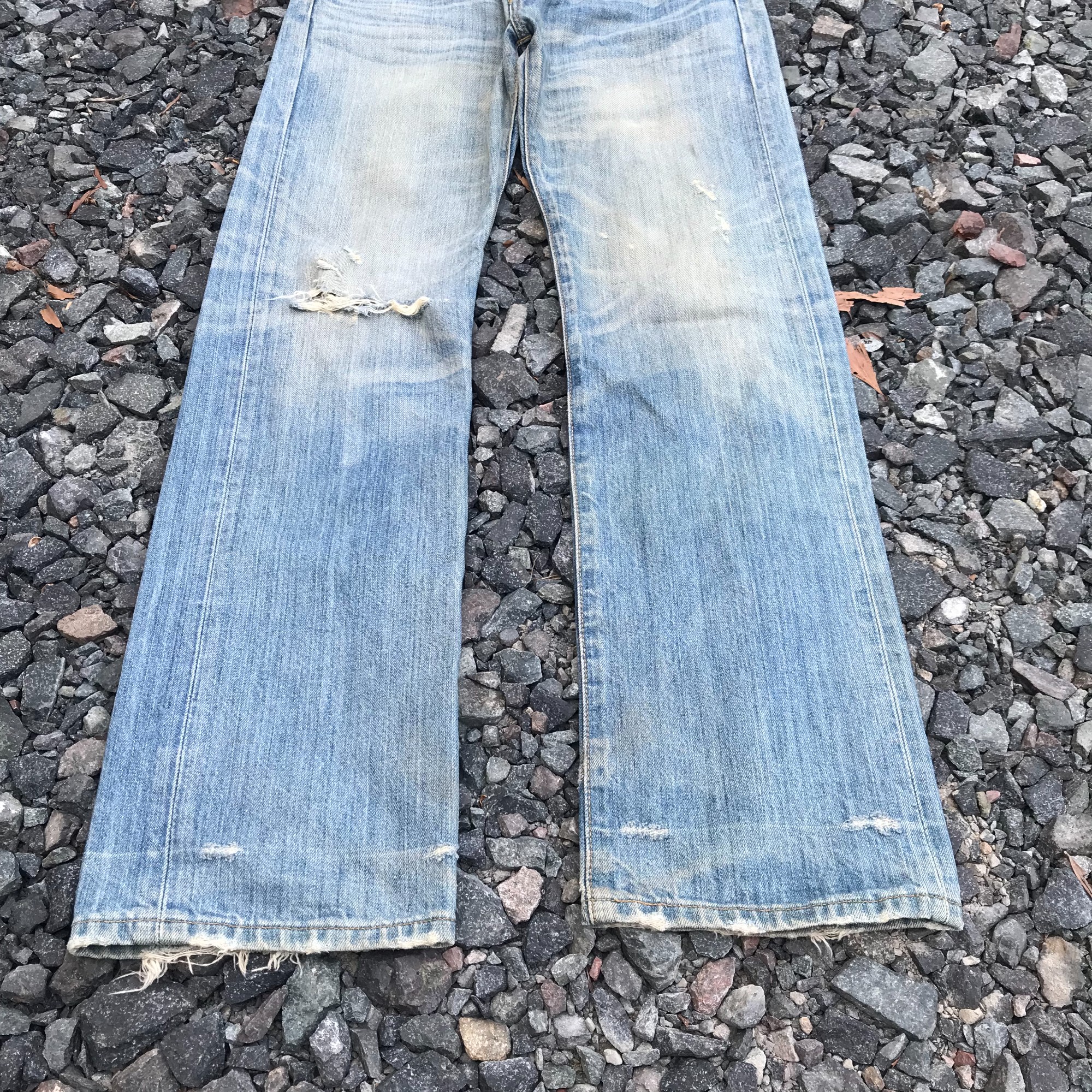 Vintage Levis 501 faded Distressed denim Waist 30x32 inch trashed ripped kurt cobain style - 2