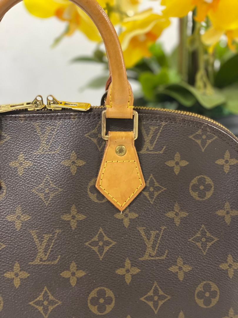 Authentic LOUIS VUITTON Alma - 3