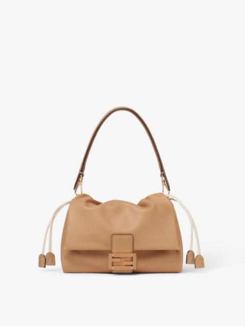 FENDI Mamma Baguette Medium