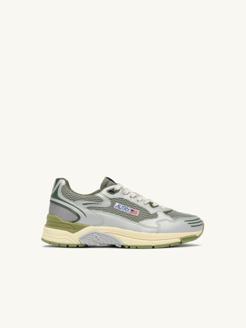 AUTRY HYPERWAY SNEAKERS IN SILVER SEA GRASS AND CYPRESS SYNTHETIC LEATHER AND MESH