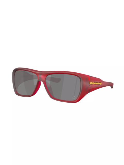 OAKLEY Chaminade Patrick Mahomes Prizm Black Sunglasses â Matte Trans Red
