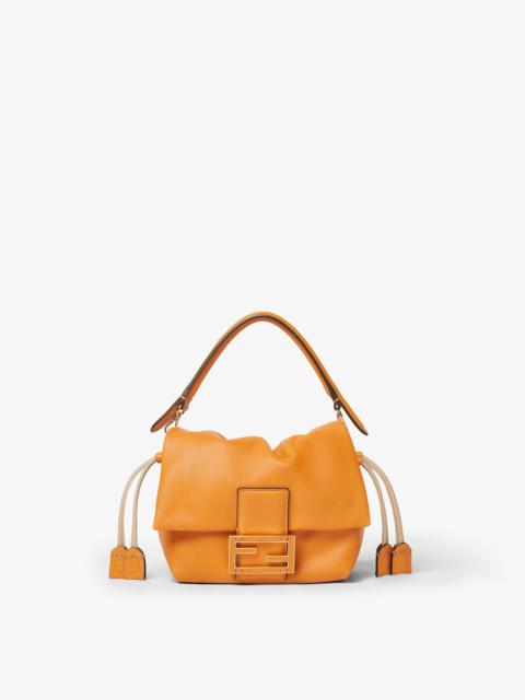 FENDI Mamma Baguette Small