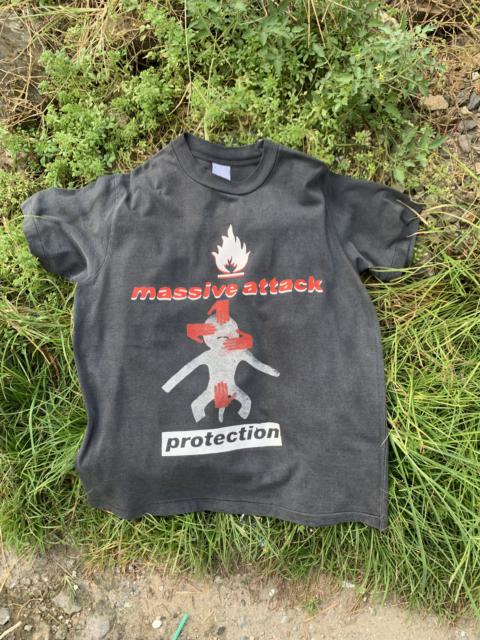 Massive Attack “Protection” Vintage Bootleg Tee 90s Style – Rare Double-Sided Print