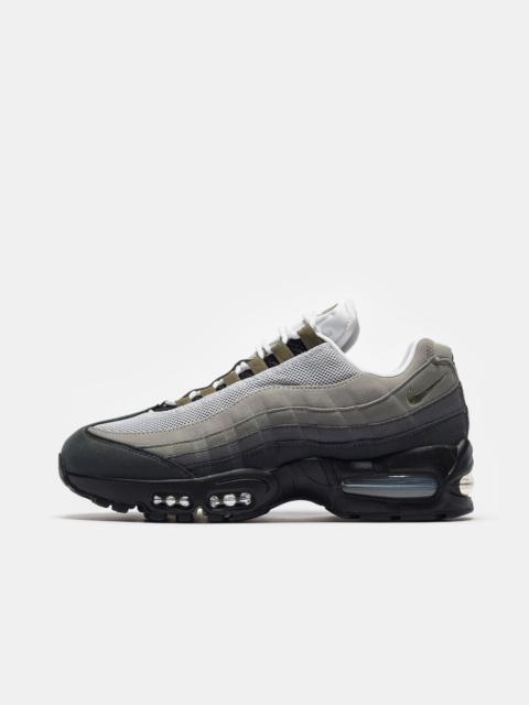 Nike Air Max 95 OG Sneaker in Black/Medium Olive/White/Reflect Silver