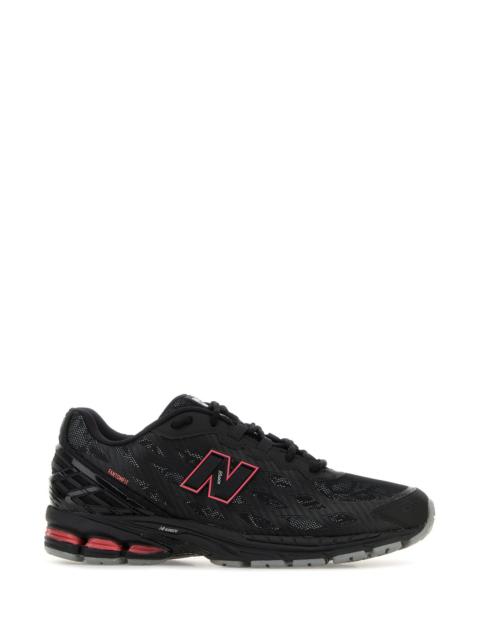 New Balance Black mesh sneakers